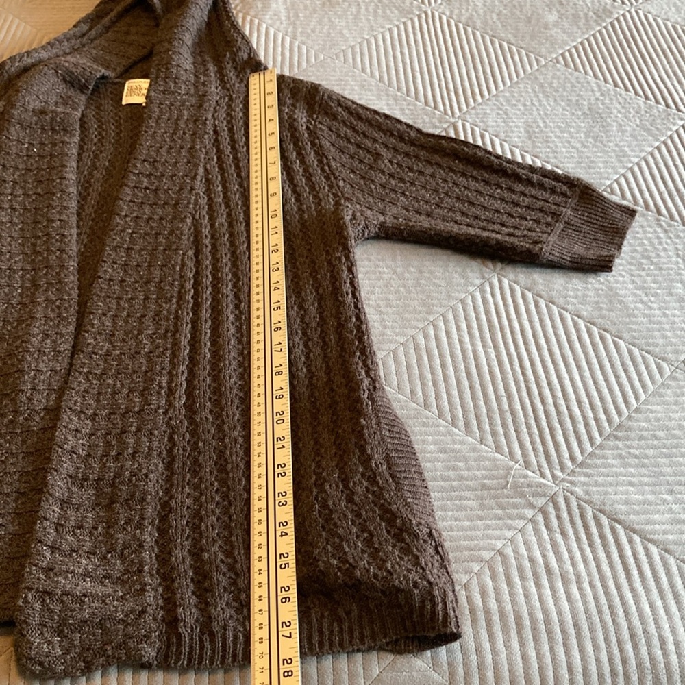 Urban Behaviour Women's Brown Knit Sweater Size L EUC - Picture 9 of 13